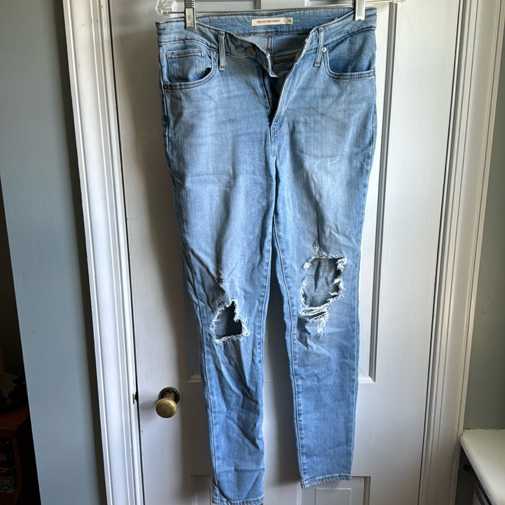 Levi’s 721 High Rise Skinny Jeans